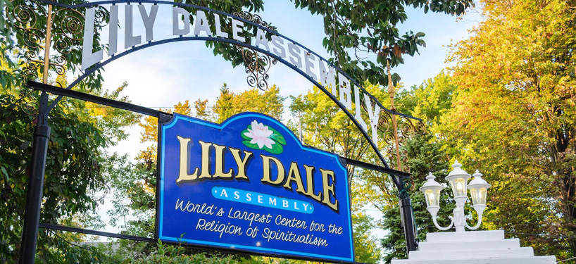 Lilydale welcome sign
