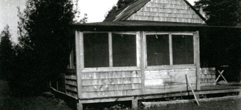 photo of Phoebe Watson's cottage in Oliphant, ON